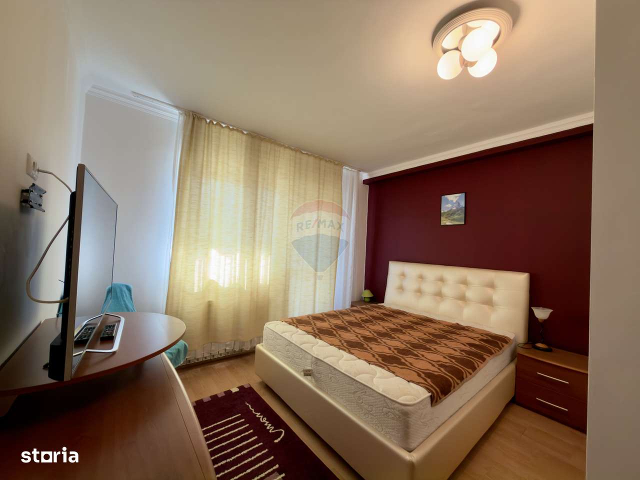 Casă / Vilă 8 camare cartier Beverly Hills Sanmartin-7