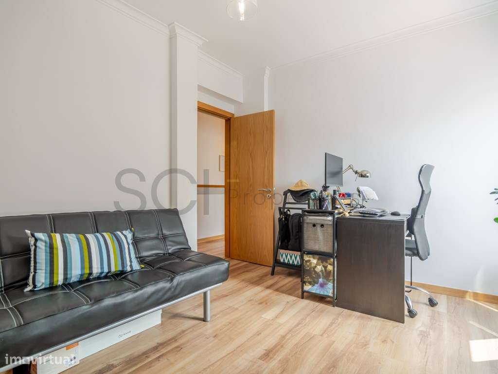 Apartamento T2 Totalmente Remodelado com Elevador - Barreiro-28