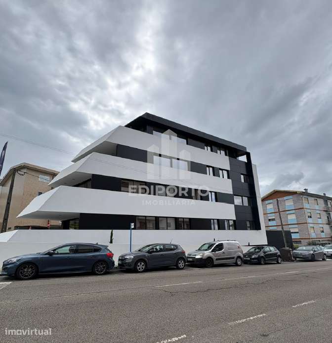 Exclusivo T3 de Luxo com 2 Varandas  – S. Cosme, Gondomar-20