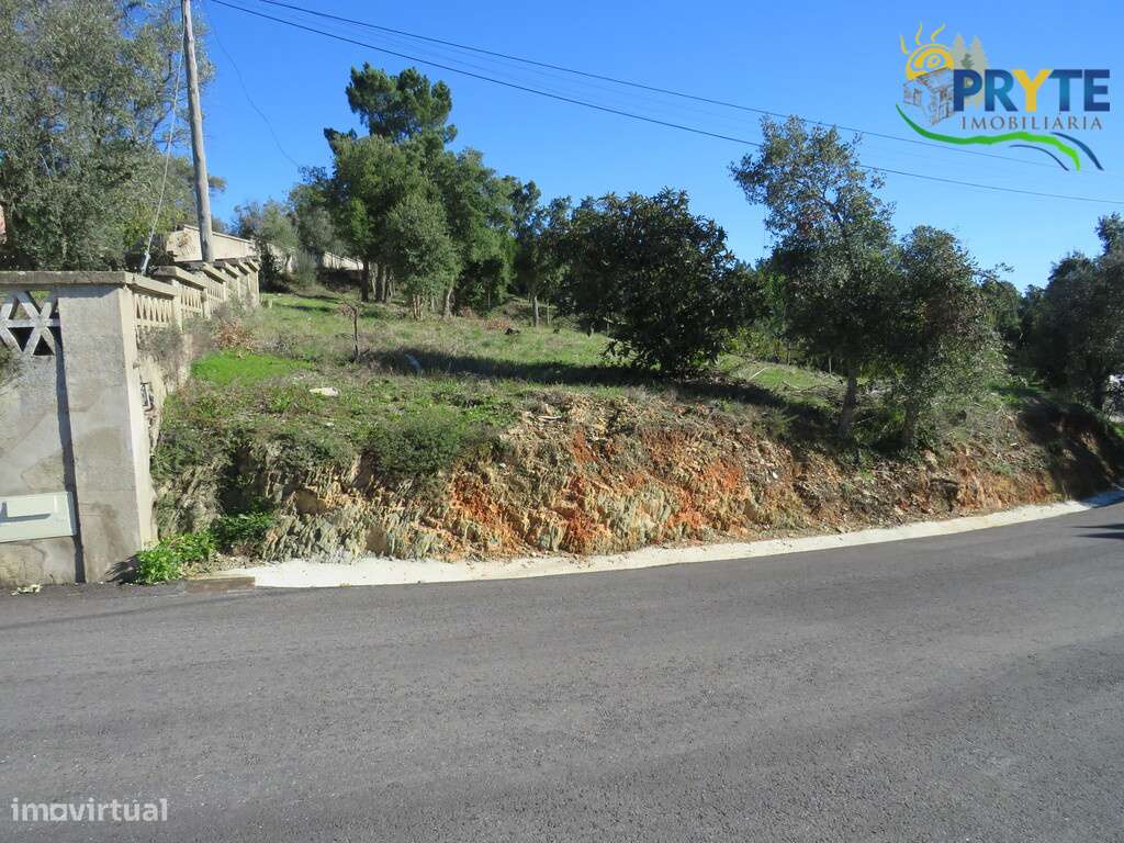 Moradia T5 situada a 10 minutos de Vila de Rei-18