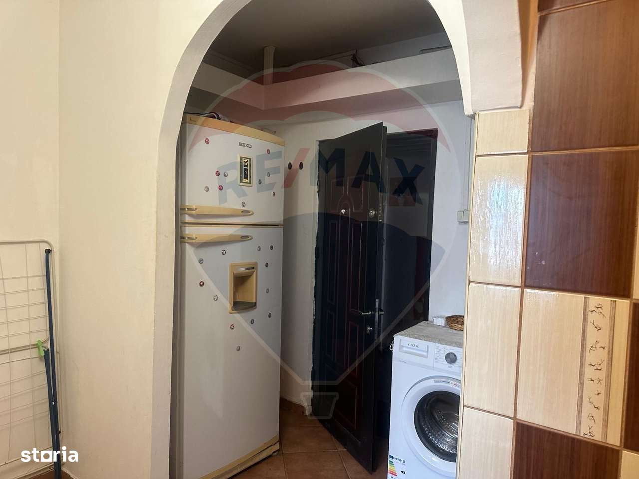 Garsoniera de  de vânzare în strada Calea Moinesti - Imagine principală: 4/5