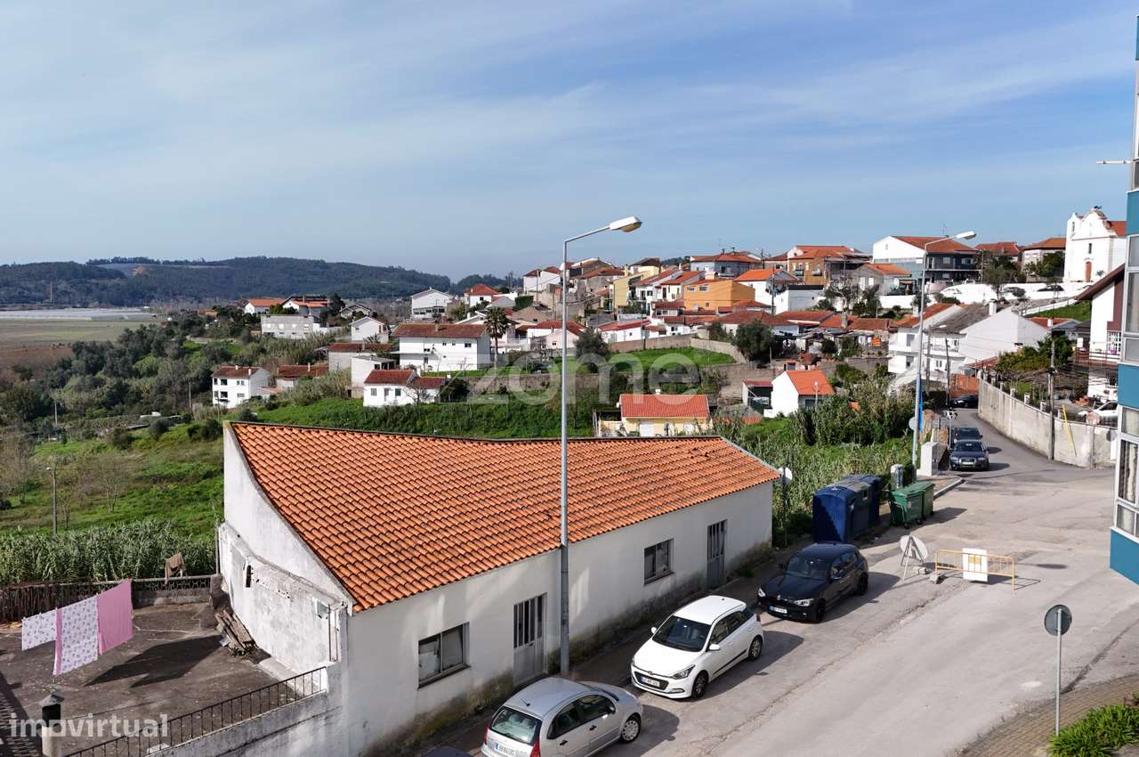 Moradia para Recuperar na Pedrulha - Grande imagem: 2/19