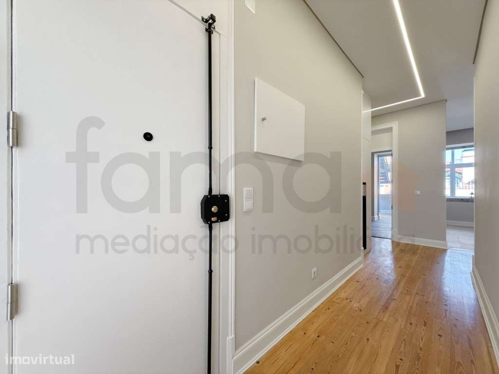 T3 Remodelado na Av. Almirante Reis-26