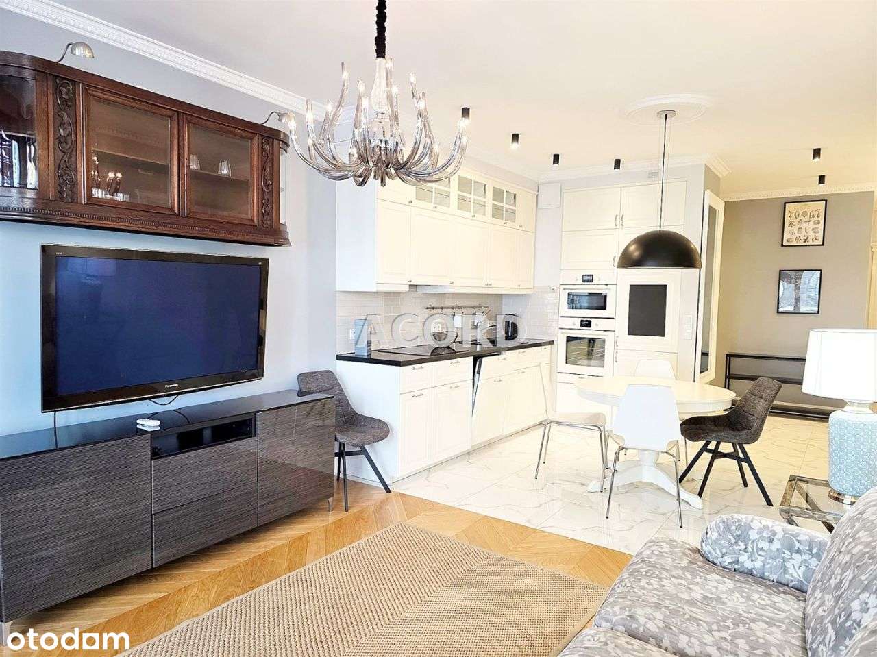 Elegancki apartament z dwoma balkonami 2016 rok - Pełny obrazek: 2/19