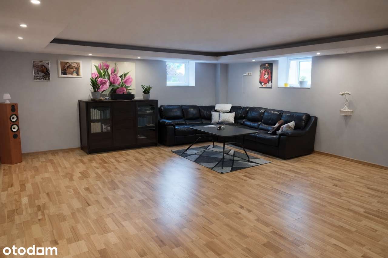 Przestrzeń bez kompromisów: ~350 m² + ogromny garaż-7