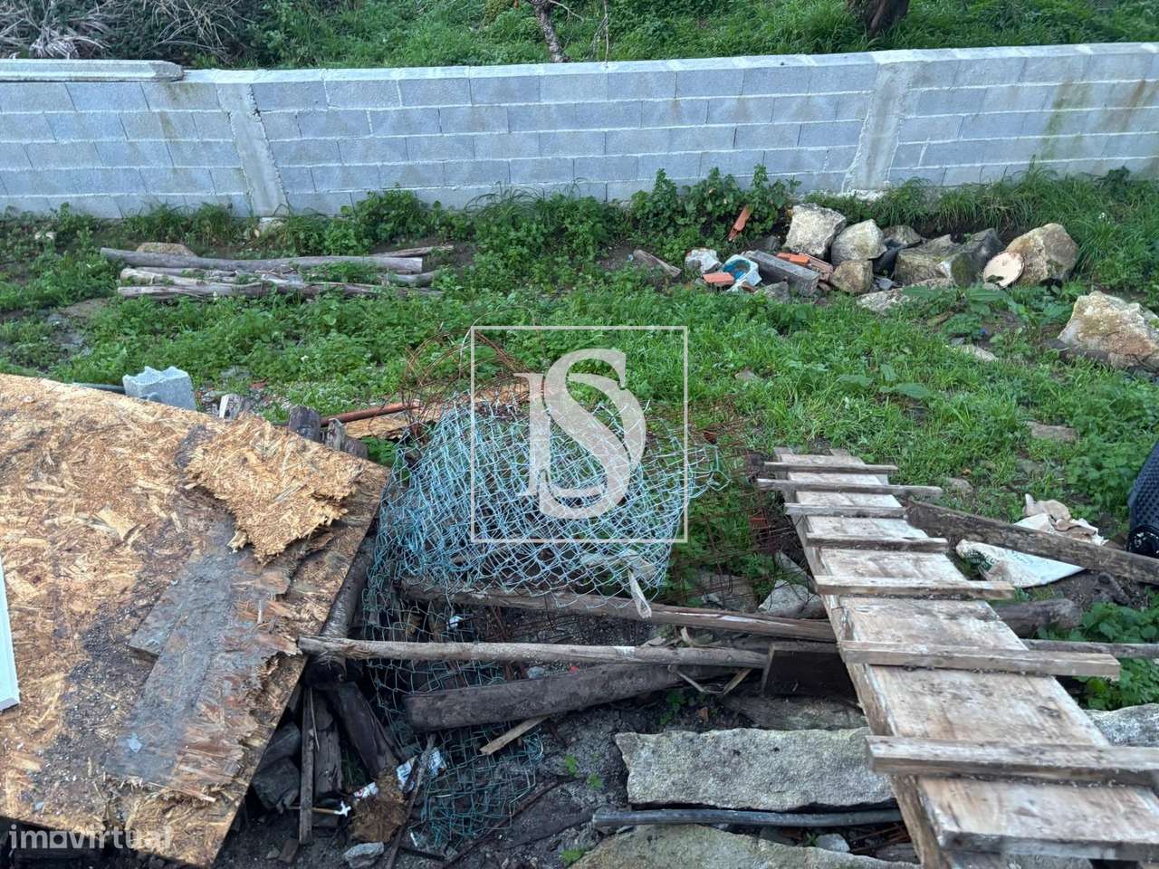 Elegância Atemporal: Moradia T3 térrea que Une o Clássico ao Moderno-35