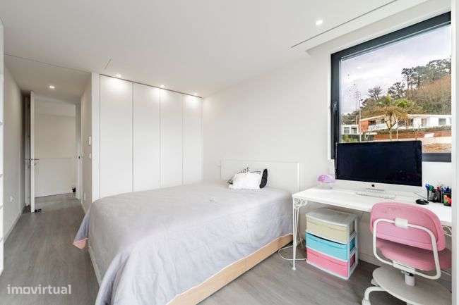 MORADIA GEMINADA T4+1, 4 Suites em PALMEIRA, BRAGA-11