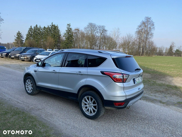 Ford Kuga - 4