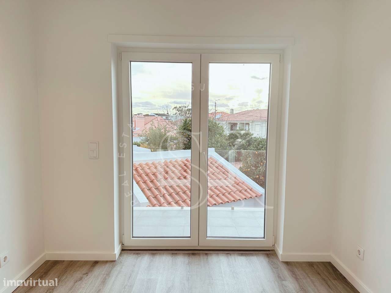 Moradia T3 totalmente renovada-32