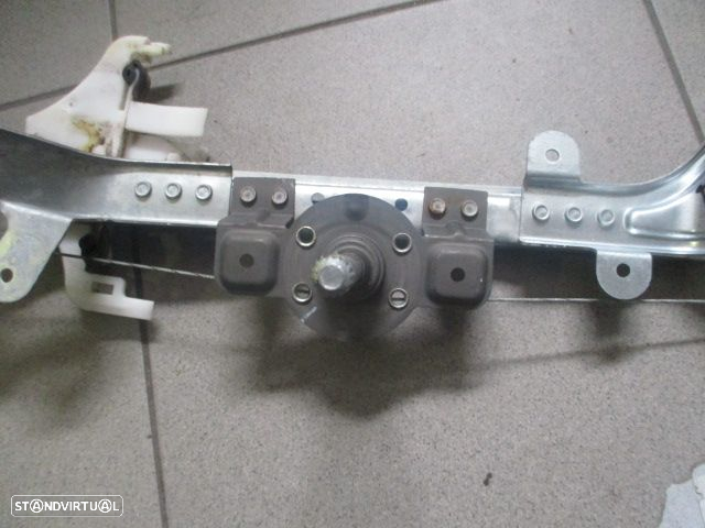 Elevador Manual 2N11N27001AN FORD FUSION 2005 5P TE - 3