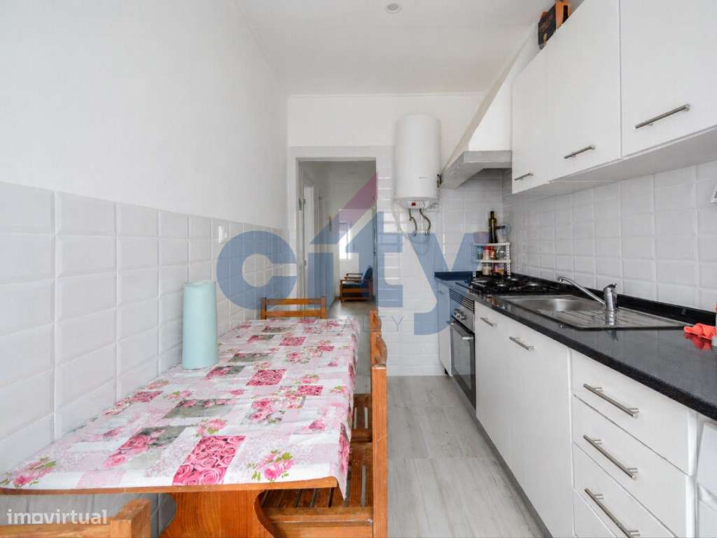 T1+1 Totalmente Remodelado com Varanda e Marquise | Pronto a Habita...-7