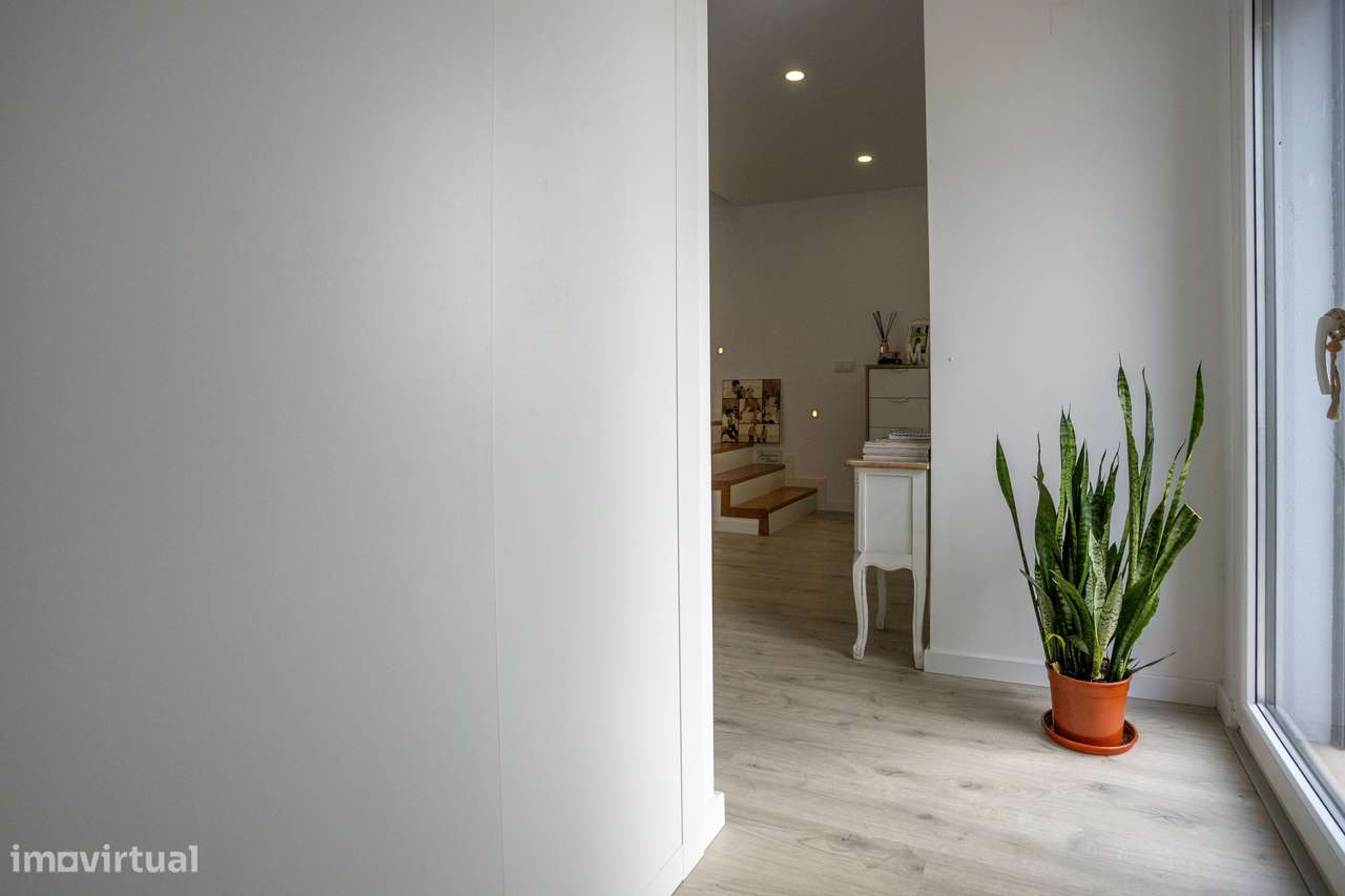 Moradia T4 Semi-Nova-10