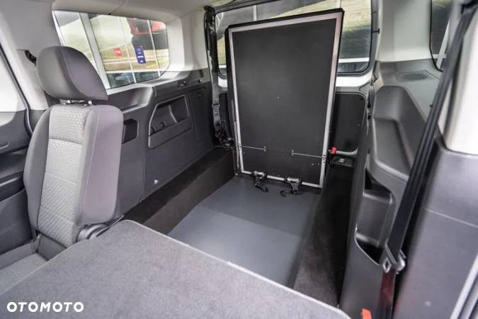 Ford Grand Tourneo Connect - 5