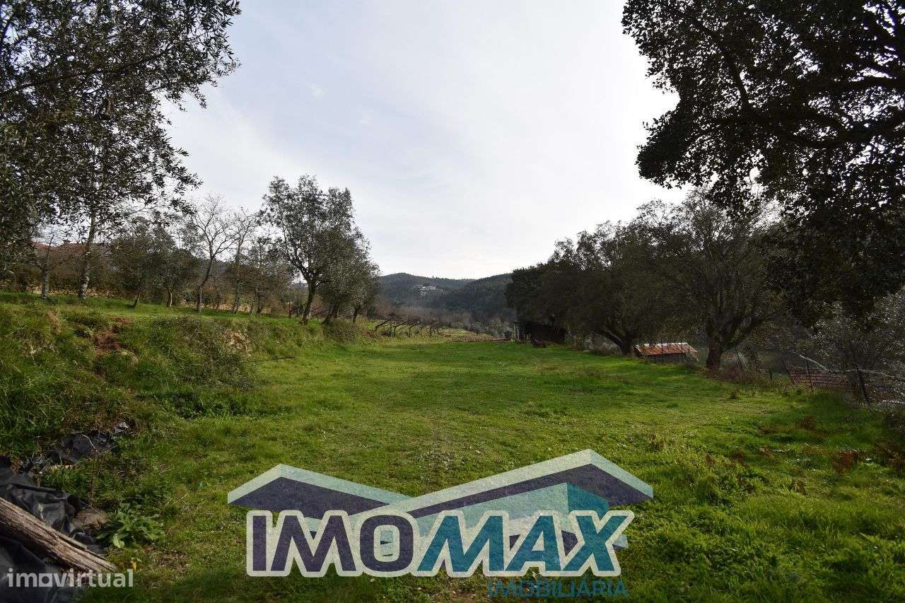 Campo dos Padrões - Capela,Penafiel - Grande imagem: 3/5