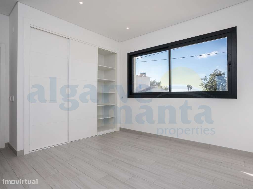 Moradia T3 Nova com Piscina e Vista Mar - Altura, Castro Marim, Alg... - Grande imagem: 4/38