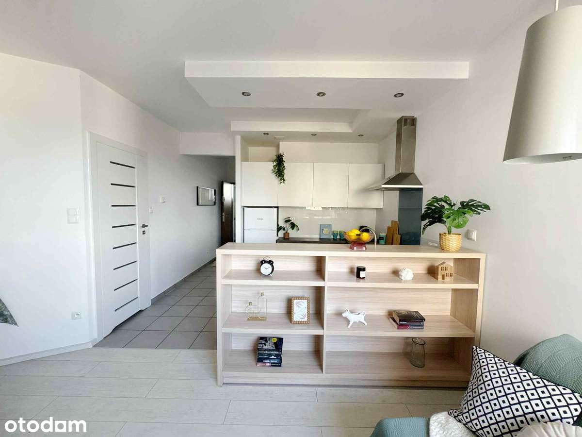 Przytulna kawalerka z miejscem parkingowym CENTRUM - Pełny obrazek: 1/12