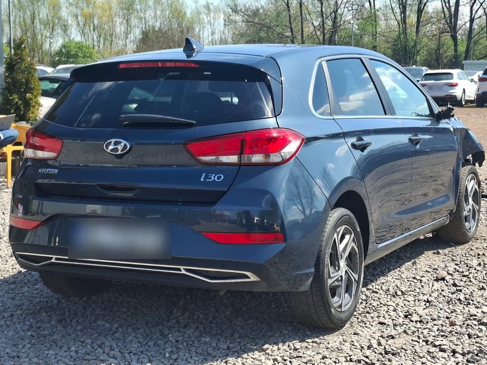 Hyundai i30 III (2017-) 2024