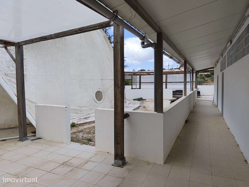 VENDA QUINTA/HERDADE PARA ALOJAMENTO TURÍSTICO - ALENQUER-36