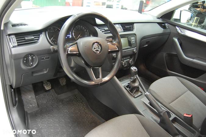 Skoda Octavia 1.2 TSI Active - 11