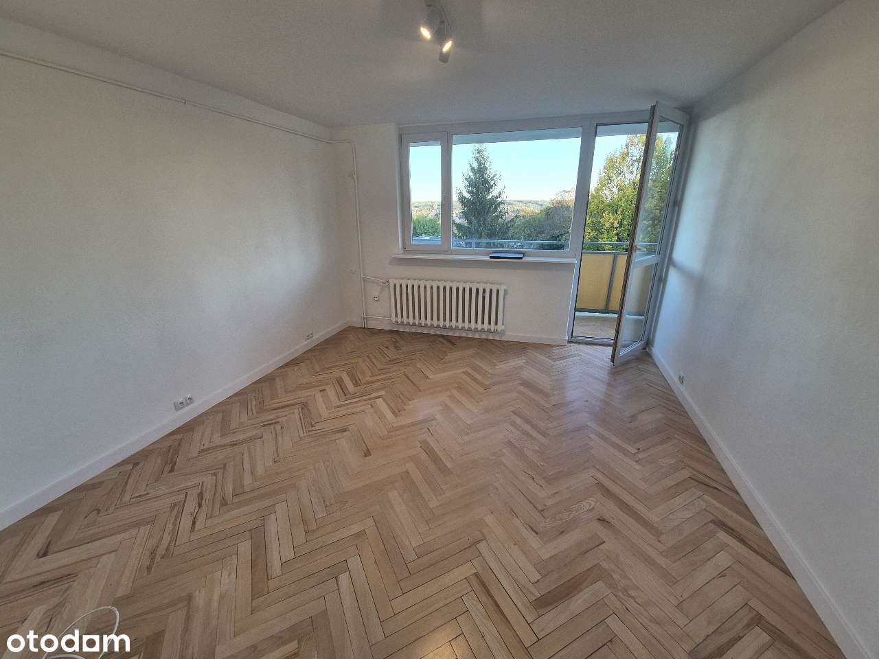 3 pokoje na 55m2 do zamieszkania, ciche osiedle ul.Głęboka przy Parku - Pełny obrazek: 2/12