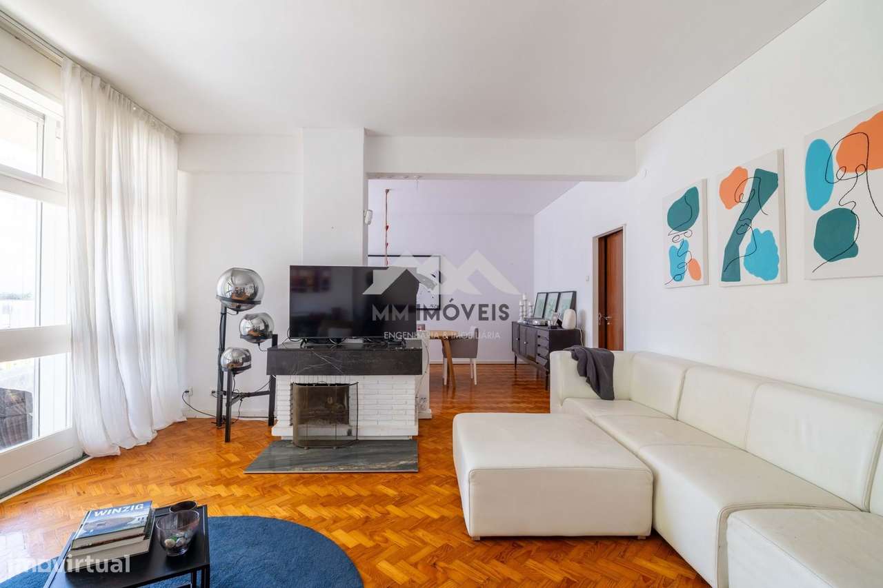 Apartamento T4 | Arrendamento | Varanda | Garagem | Avenida da Boavist - Grande imagem: 4/48