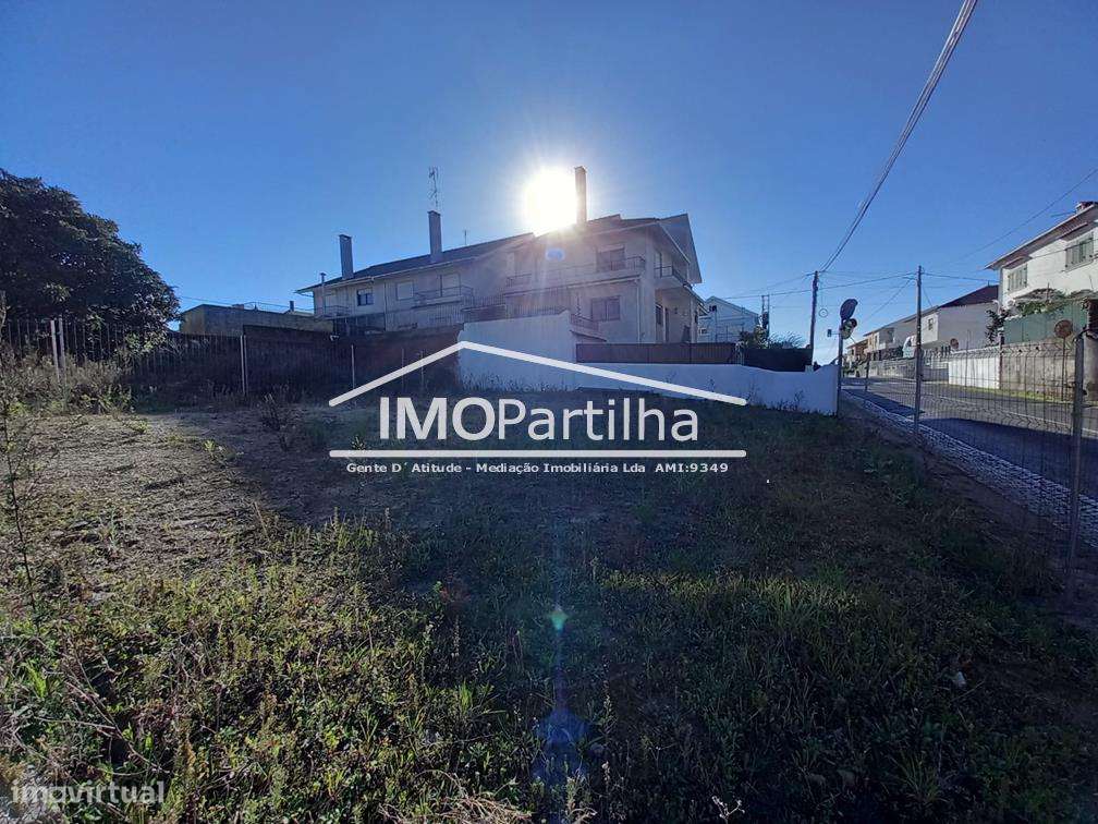 Terreno P/ Construção de Moradia T3 C/ Licença a Pagamento em Sintra - Grande imagem: 3/4