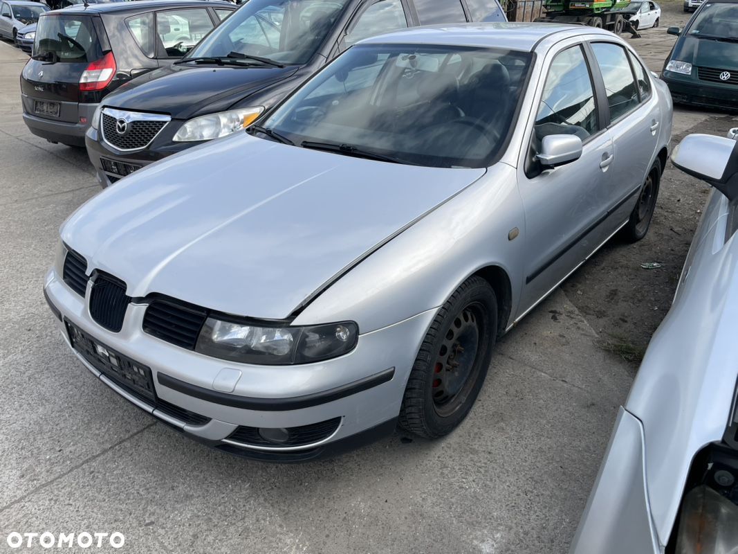 Na części Seat Toledo II Silnik 2.3 V5 Skrzynia 5B - 1