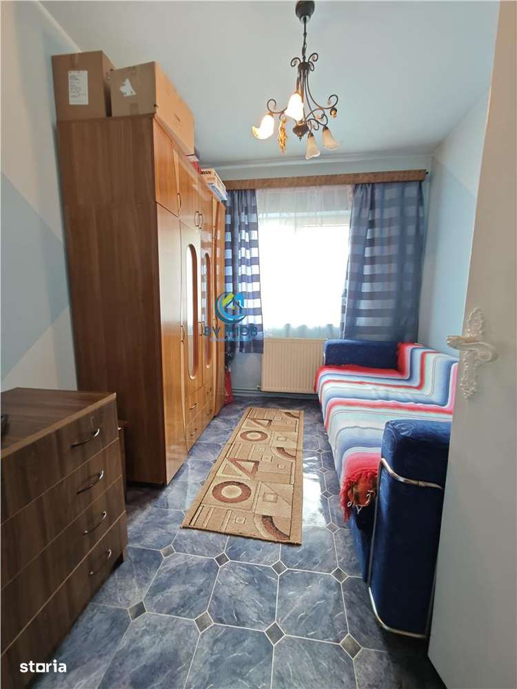 Vanzare apartament 4 camere, decomandat, zona Faget-7