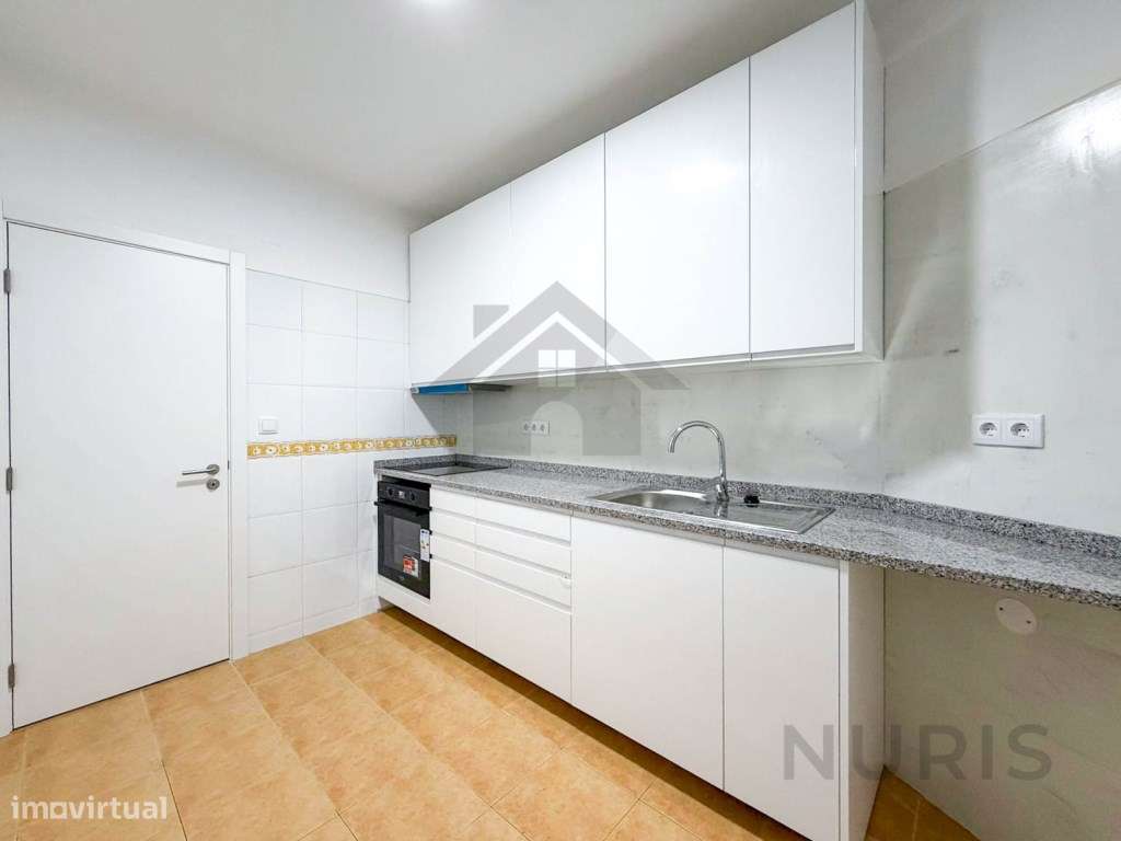Apartamento T2 com garagem para arrendamento em Portimão! - Grande imagem: 4/20