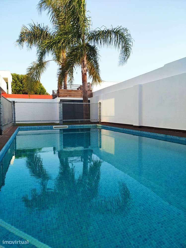 Moradia térrea T3 com Piscina-47