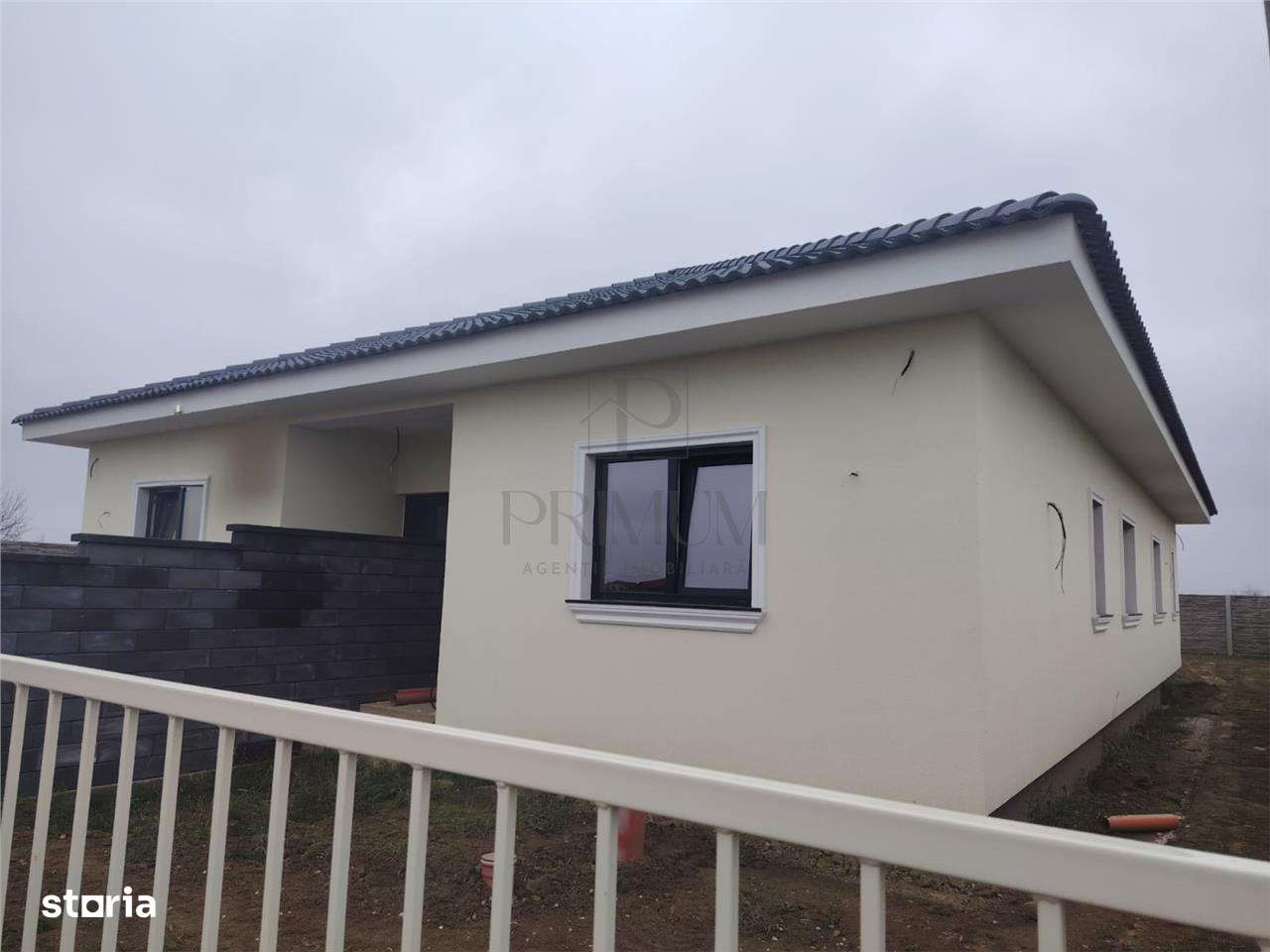 Duplex pe parter - zona linistita . - Imagine principală: 3/3