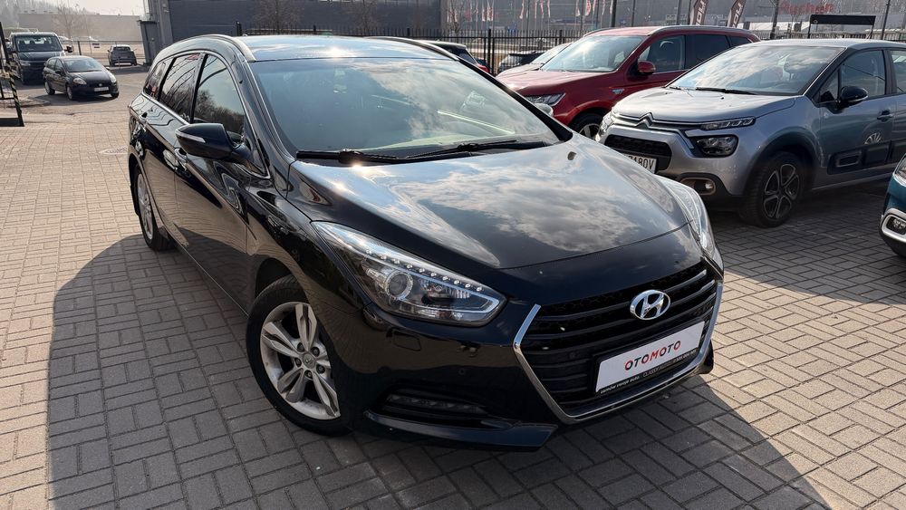 Hyundai i40 Kombi blue 1.7 CRDi DCT Premium 2016