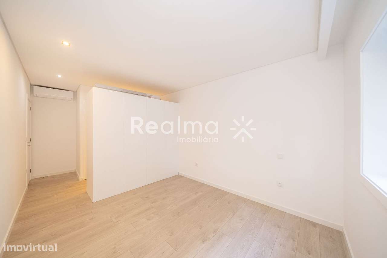 Apartamento T2 Renovado - S.José de S.Lazaro-26