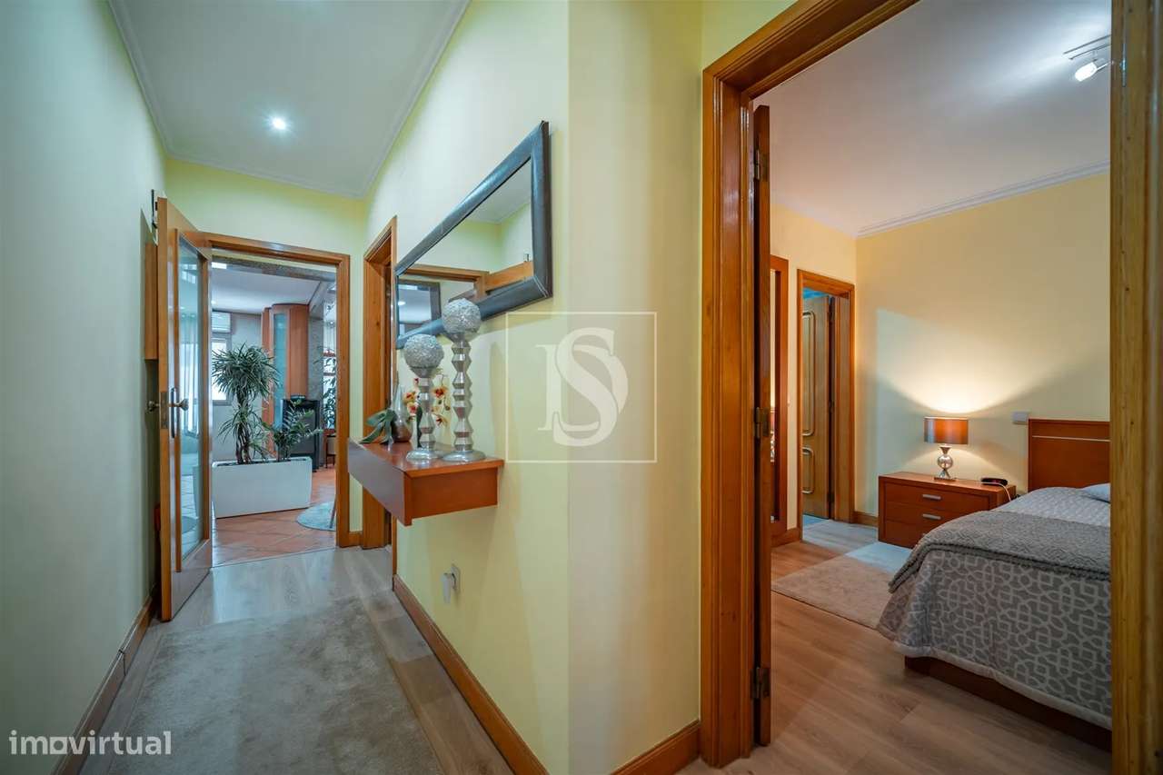 T2 Renovado com Garagem em Urgezes – Junto ao Centro de Guimarães!-15