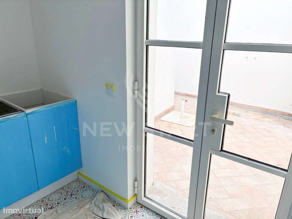 Moradia T2 típica algarvia totalmente recuperada em Olhão-8