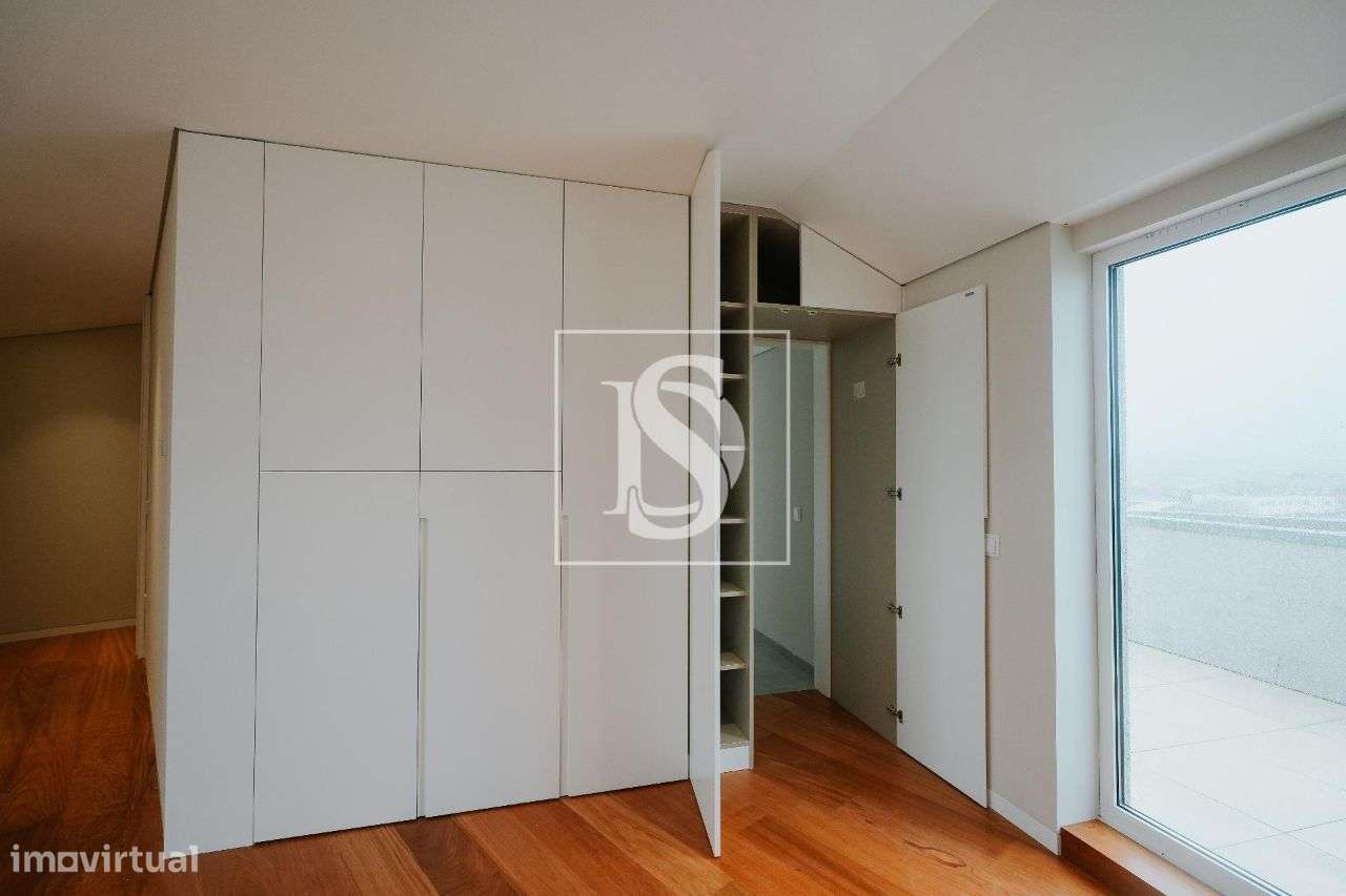 Apartamento T4 duplex novo – Centro Póvoa de Varzim - Grande imagem: 5/26