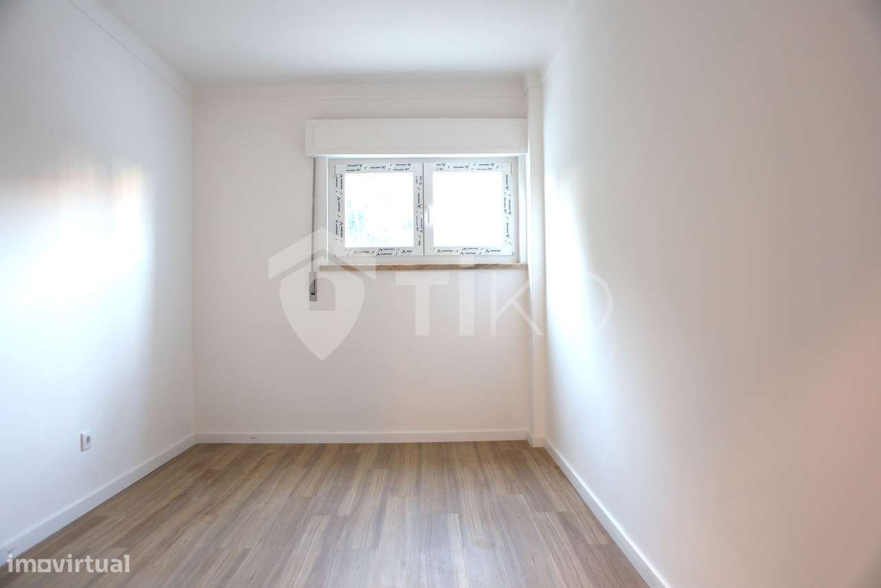 Invista no Seu Futuro: Apartamento T3 em  processo de renovação Total-4