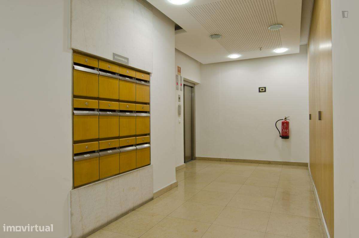 Apartamento com 1 quartos - localizado em Avenida da Liberdade Lisbon - Grande imagem: 4/6