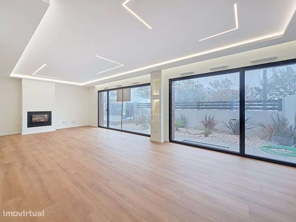 MORADIA T4 NOVA EM MAFRA.-10