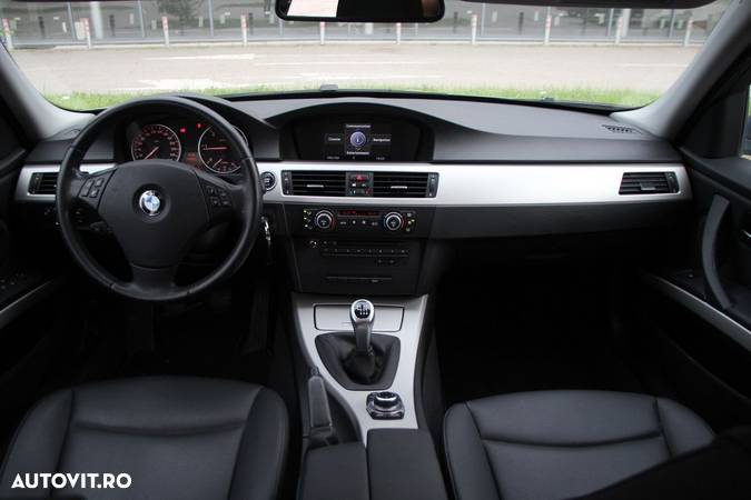 BMW Seria 3 318d - 8