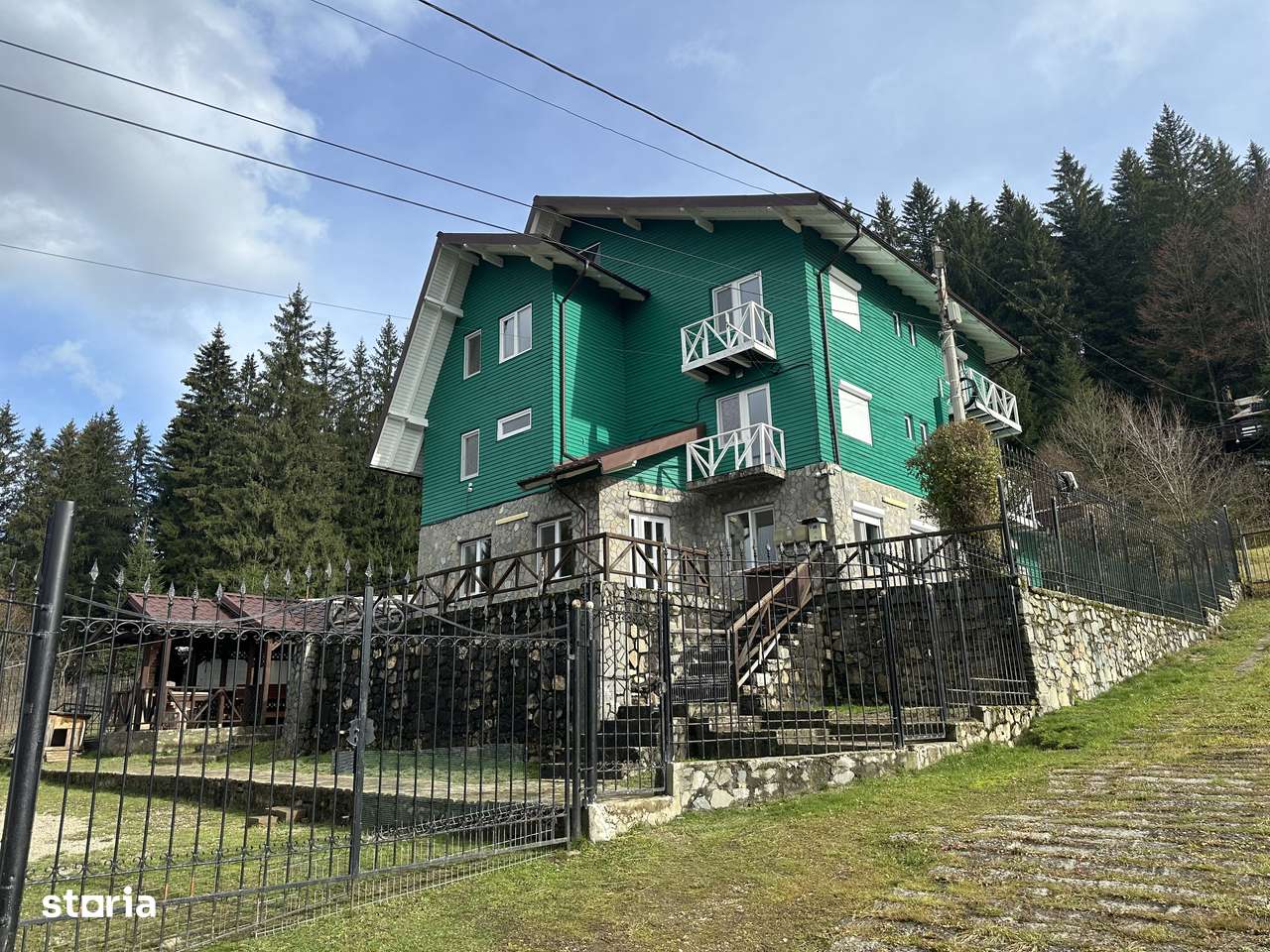 Agentia imobiliara VIGAFON vinde pensiune-casa de vacanta Predeal-0