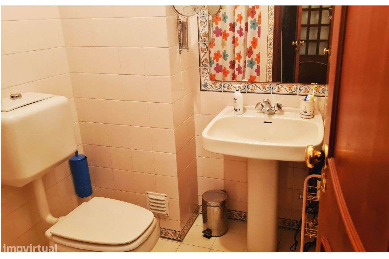 Coimbra T3 desafogado com garagem-14