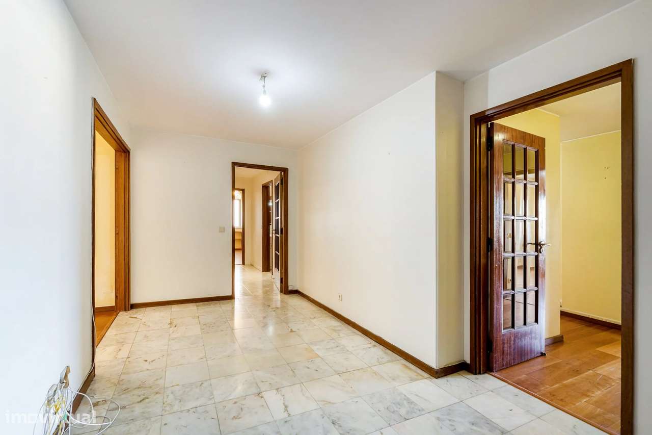 Apartamento Histórico: Luxo e Conforto no Coração do Porto - Grande imagem: 5/28