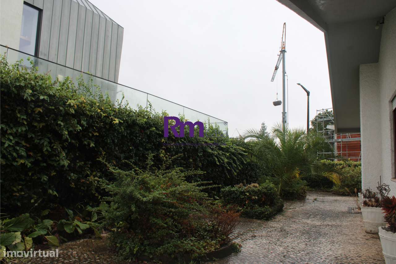 excelente moradia independente na Cruz de Celas-32