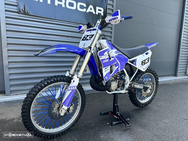 Yamaha YZ 250 - 4