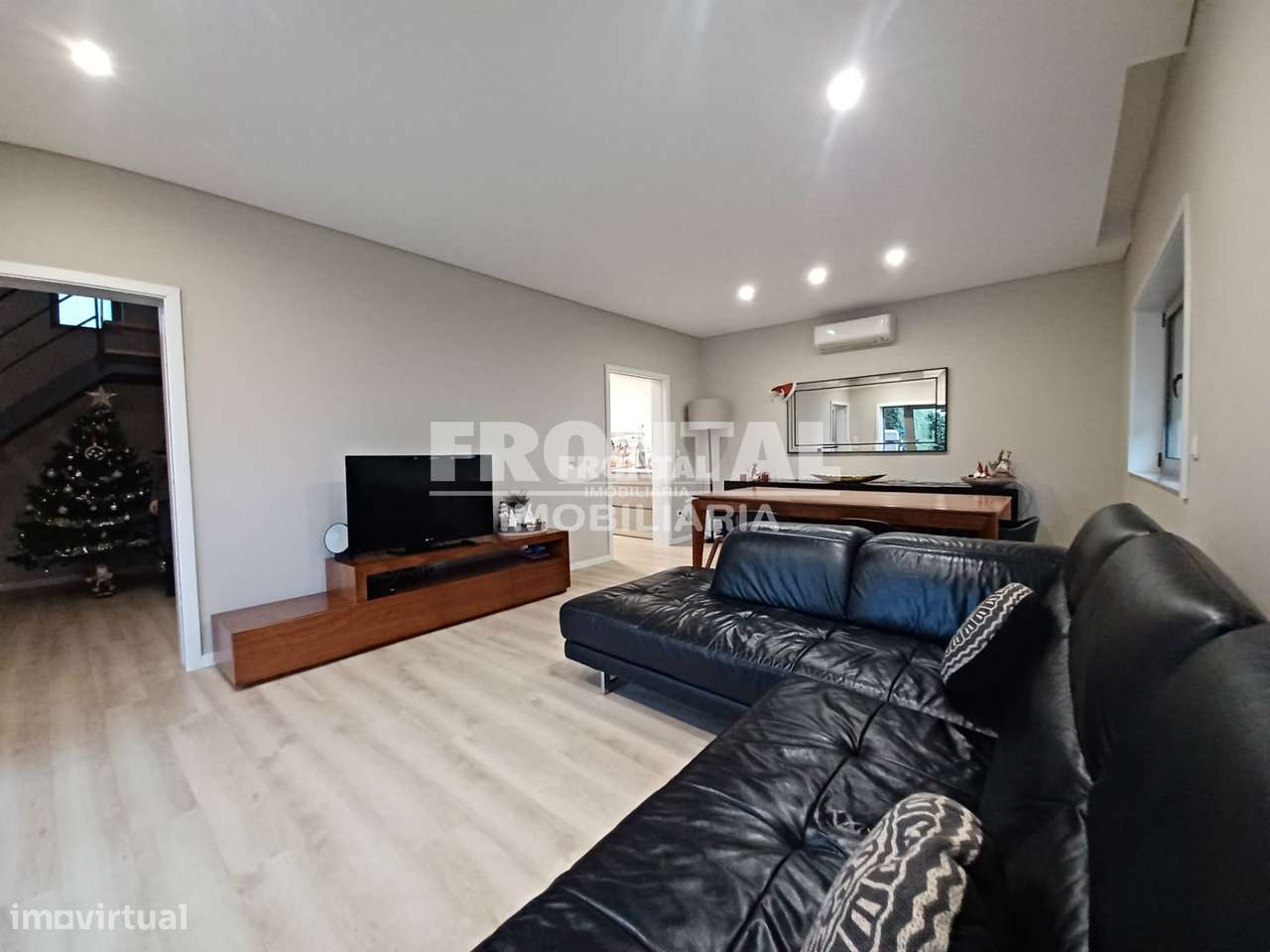 Moradia T3 c/ Piscina em Monte dos Burgos - Grande imagem: 5/18