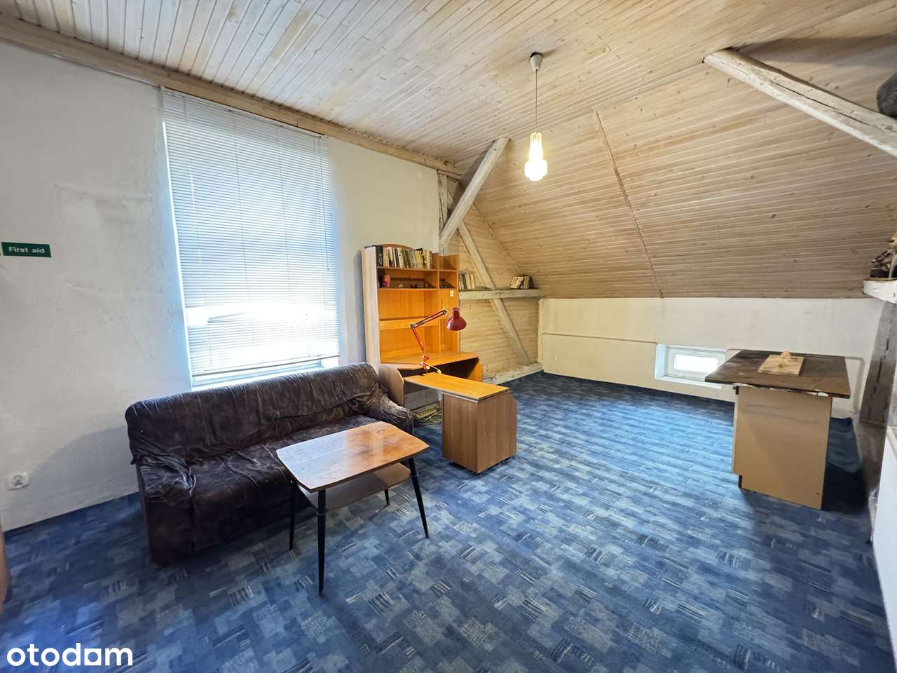 Przestronny dom z użytkowym poddaszem i garażem-17
