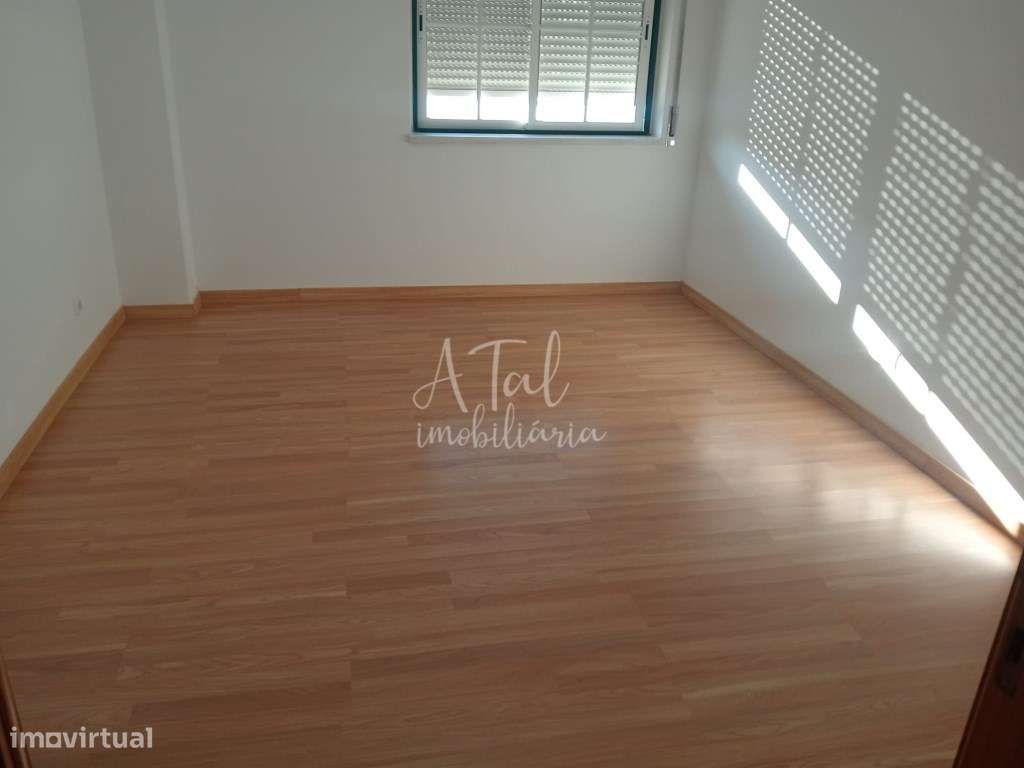 Apartamento T3 totalmente remodelado-6