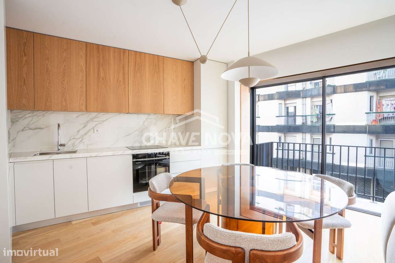 Apartamento T1 mobilado no coração do Porto – Camões 800-2