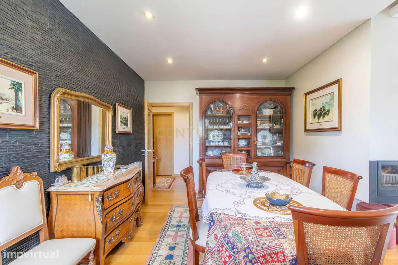 Apartamento T2 em Oliveira do Douro, Vila Nova de Gaia-12